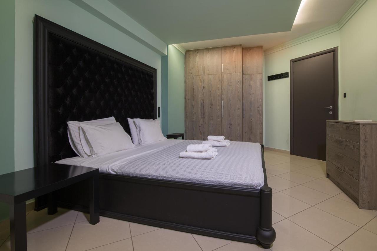 Spacious Modern Apartments With Great Rooftop View เอเธนส์ ภายนอก รูปภาพ