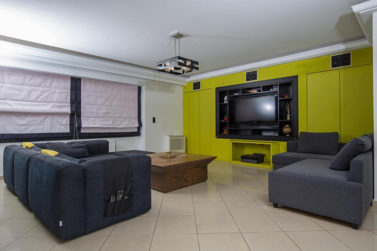 Spacious Modern Apartments With Great Rooftop View เอเธนส์ ภายนอก รูปภาพ