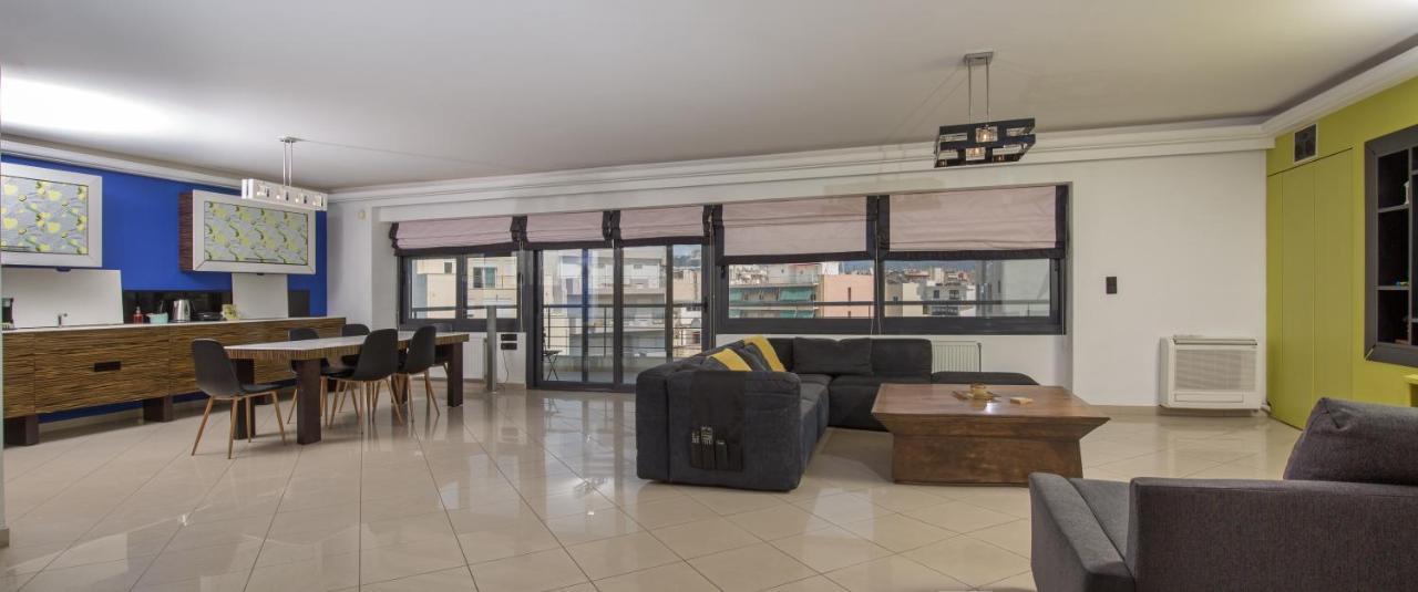 Spacious Modern Apartments With Great Rooftop View เอเธนส์ ภายนอก รูปภาพ