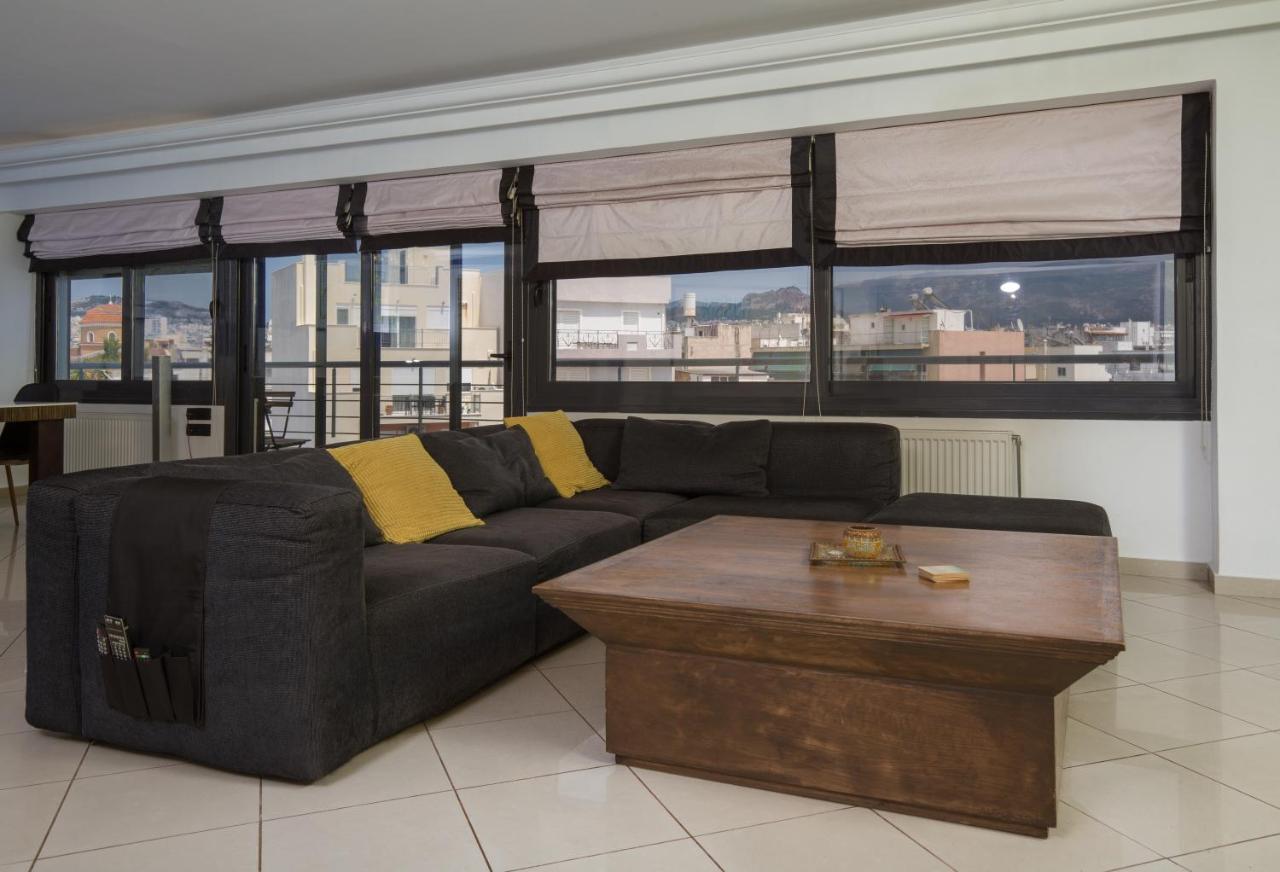 Spacious Modern Apartments With Great Rooftop View เอเธนส์ ภายนอก รูปภาพ